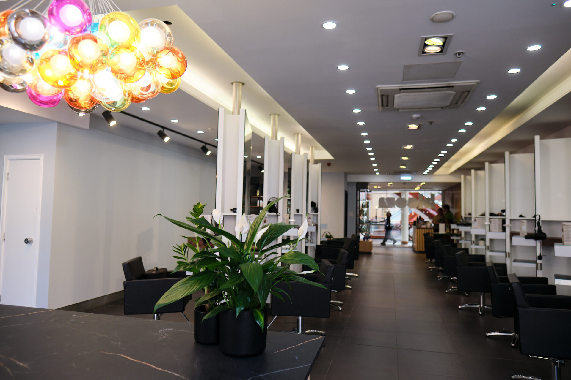 salon view colour bar