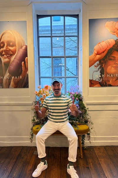 ANDREW BARTON  WORKS WITH BLOOM SALONS IN ABERDEEN AND GLASGOW