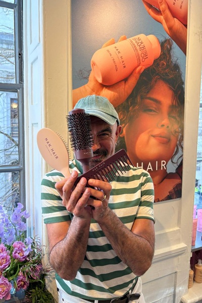 ANDREW BARTON  WORKS WITH BLOOM SALONS IN ABERDEEN AND GLASGOW